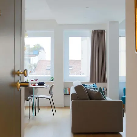 Apartment The Rent - Modern Bright In The Heart Of