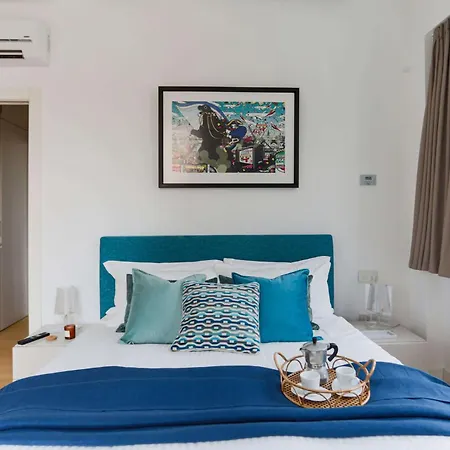 The Rent - Modern Bright In The Heart Of * Mailand